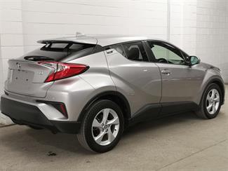 2018 Toyota C-HR - Thumbnail
