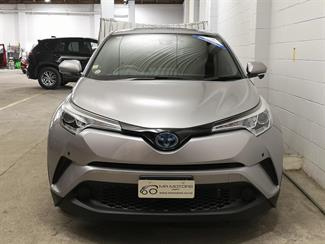 2018 Toyota C-HR - Thumbnail