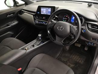 2018 Toyota C-HR - Thumbnail