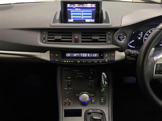 2013 Lexus CT 200H - Thumbnail