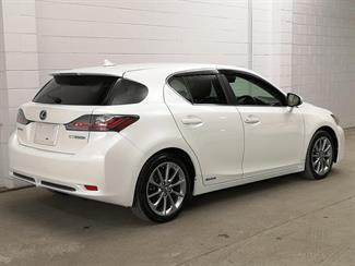 2013 Lexus CT 200H - Thumbnail