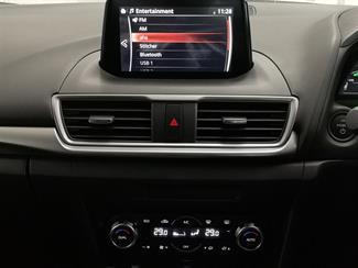 2017 Mazda Axela - Thumbnail