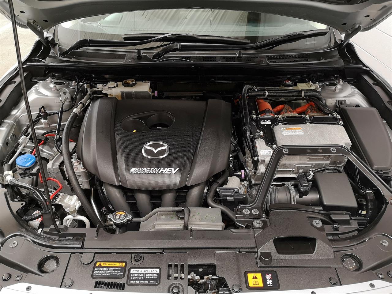 2017 Mazda Axela