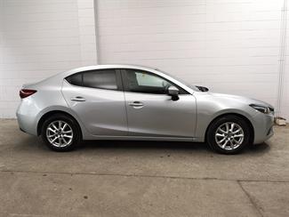 2017 Mazda Axela - Thumbnail