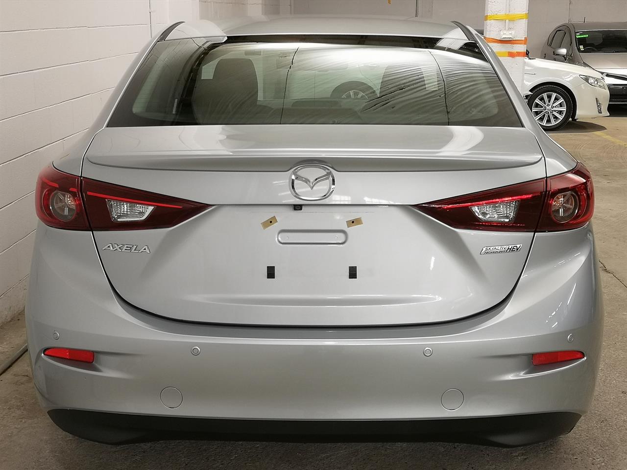 2017 Mazda Axela
