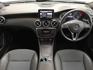 2015 Mercedes-Benz A 180 - Thumbnail