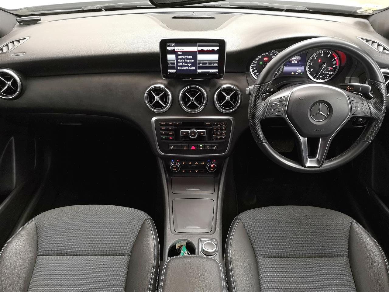 2015 Mercedes-Benz A 180