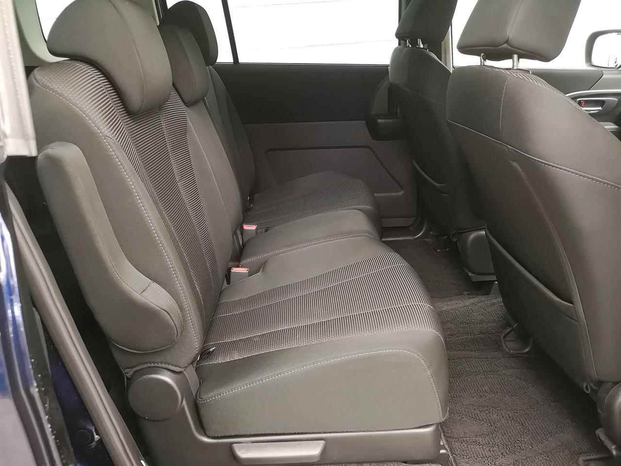 2013 Mazda Premacy