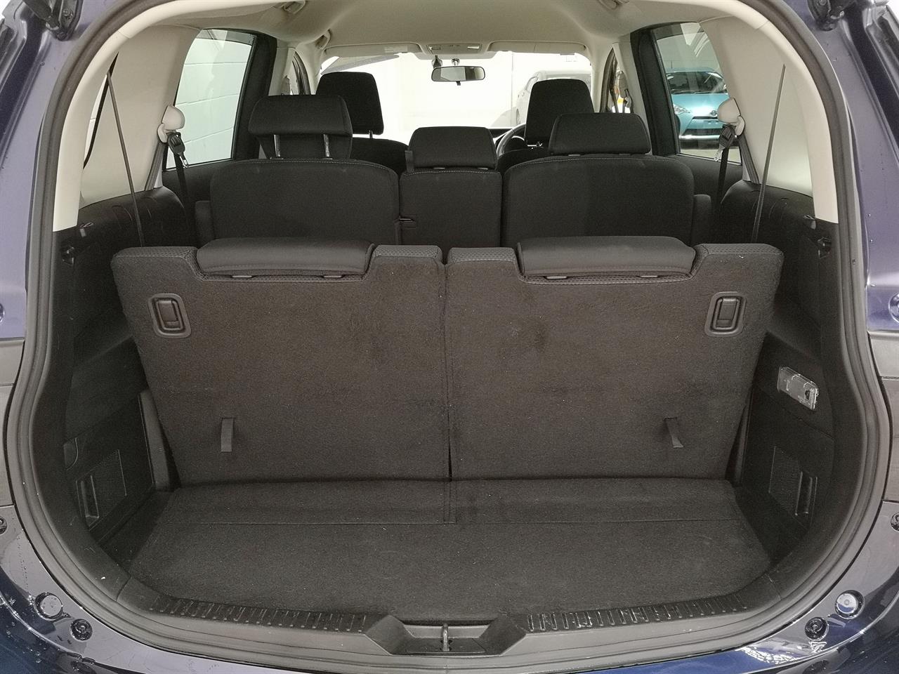 2013 Mazda Premacy