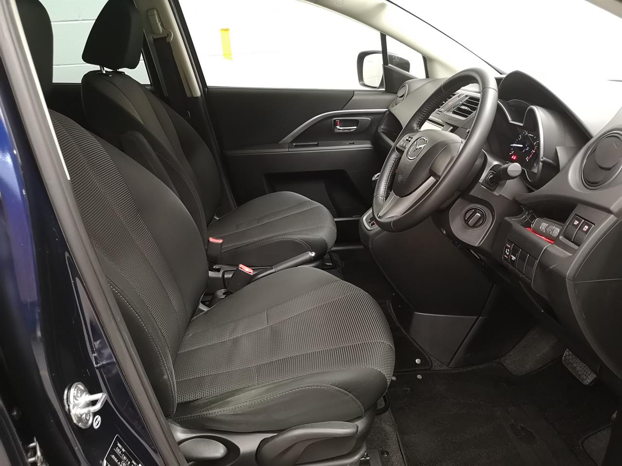 2013 Mazda Premacy