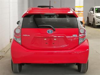 2014 Toyota Aqua - Thumbnail