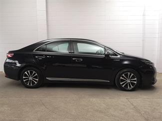 2015 Toyota Sai - Thumbnail