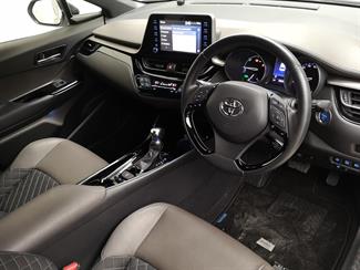 2020 Toyota C-HR - Thumbnail