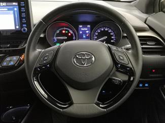 2020 Toyota C-HR - Thumbnail