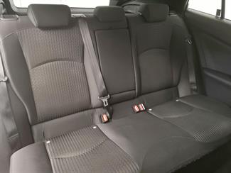 2017 Toyota Prius - Thumbnail