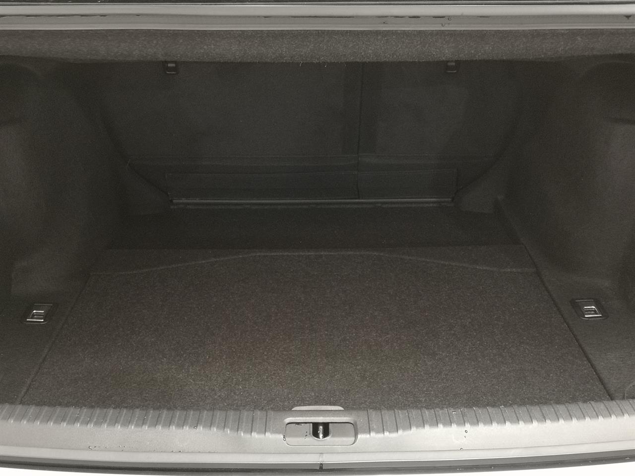 2013 Lexus IS 300H