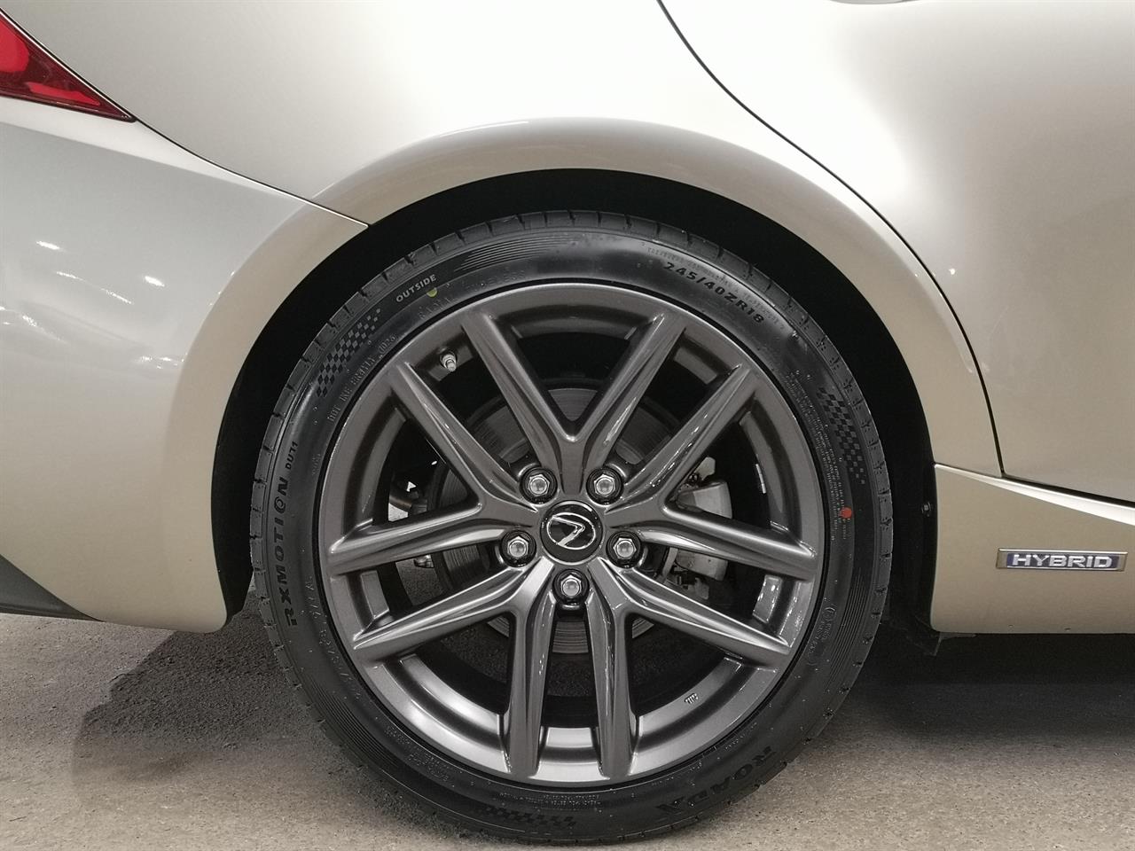 2013 Lexus IS 300H