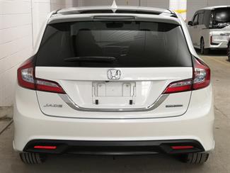 2016 Honda Jade - Thumbnail