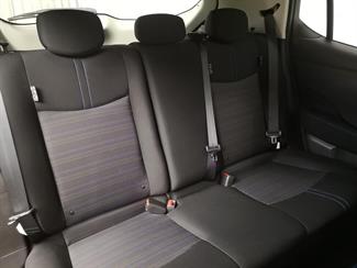 2021 Nissan Leaf - Thumbnail