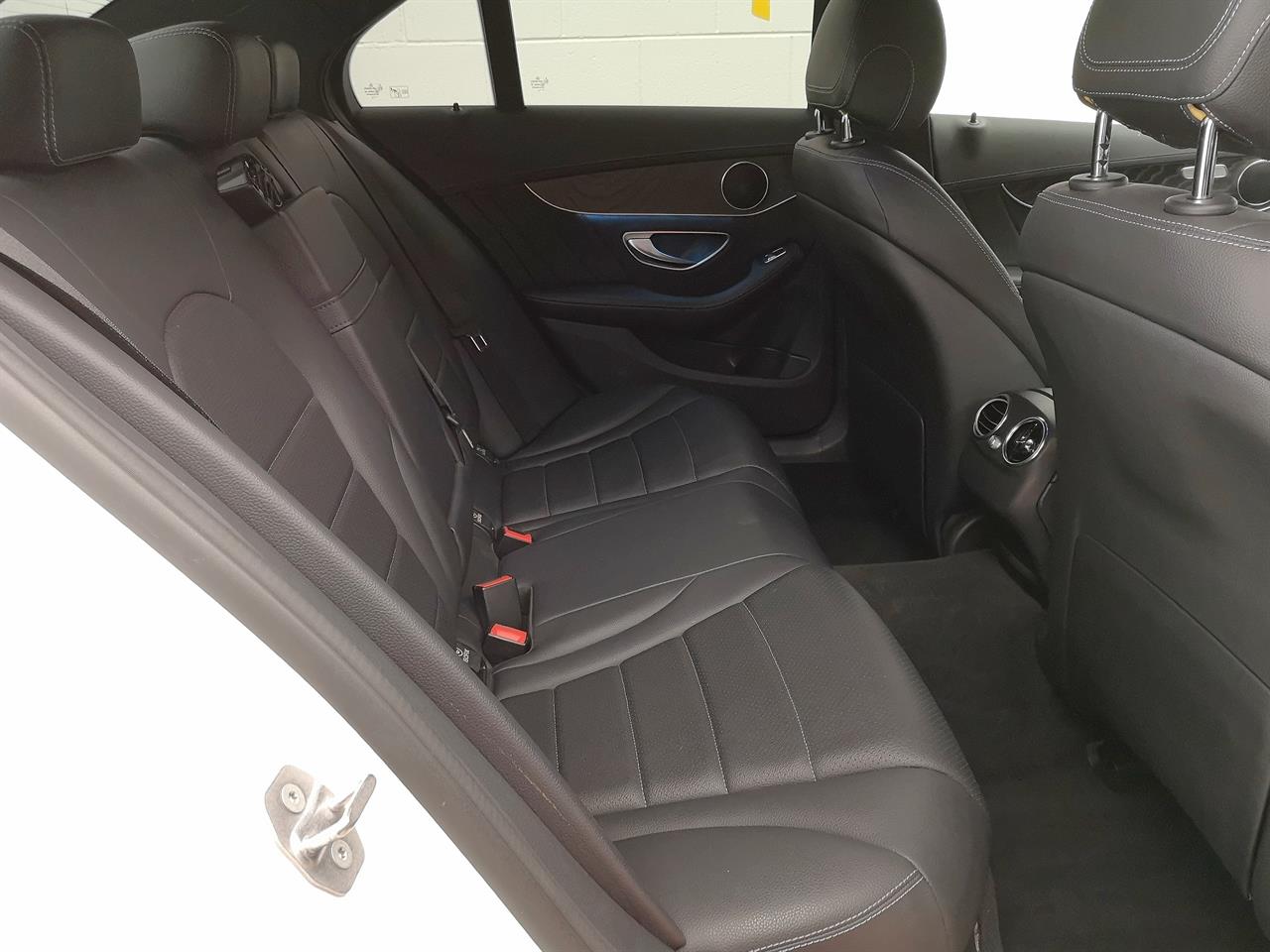 2016 Mercedes-Benz C 220