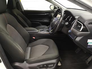 2018 Toyota Camry - Thumbnail