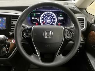 2015 Honda Odyssey - Thumbnail