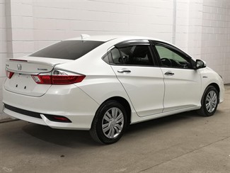 2018 Honda Grace - Thumbnail