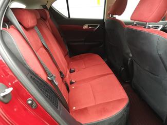 2016 Lexus CT 200H - Thumbnail