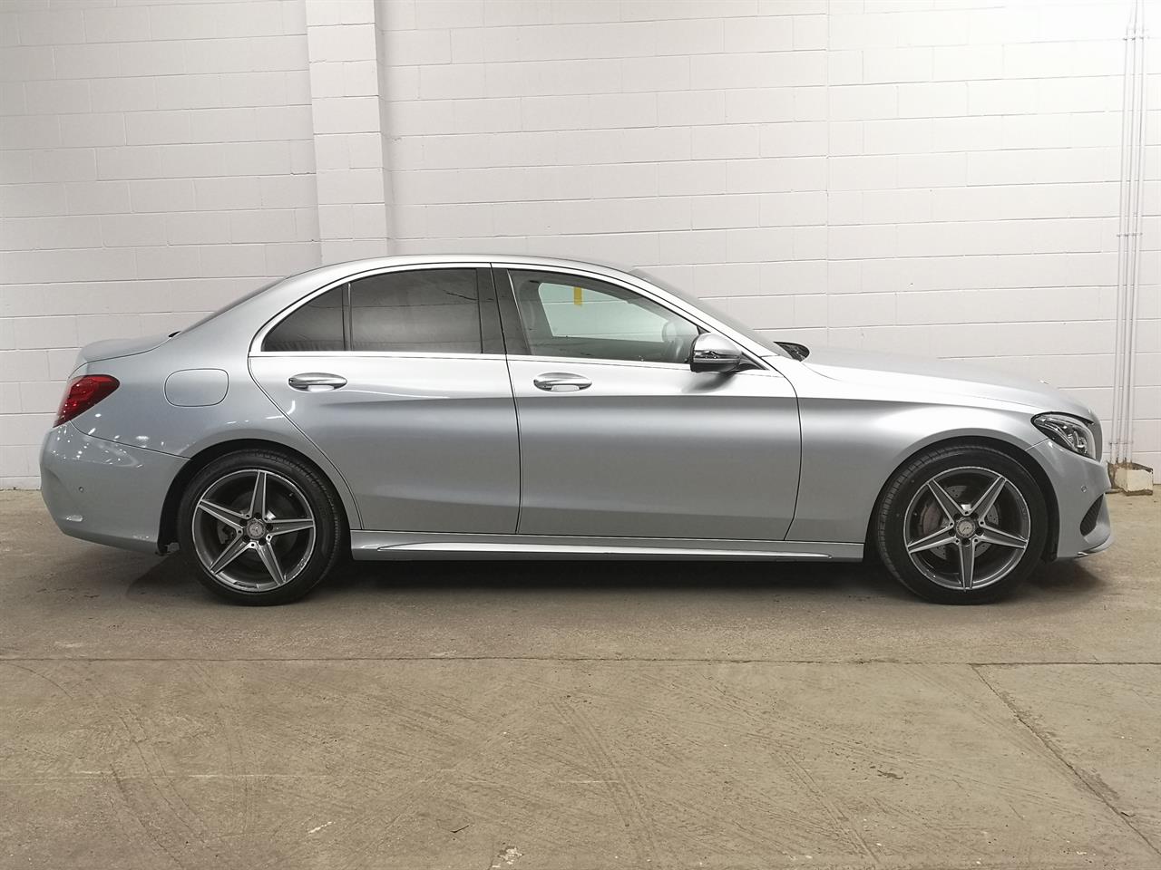 2016 Mercedes-Benz C 220