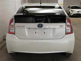 2013 Toyota Prius - Thumbnail