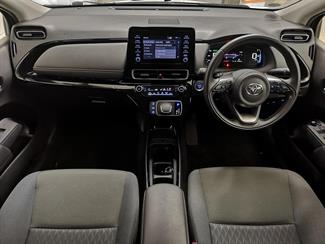 2021 Toyota Aqua - Thumbnail