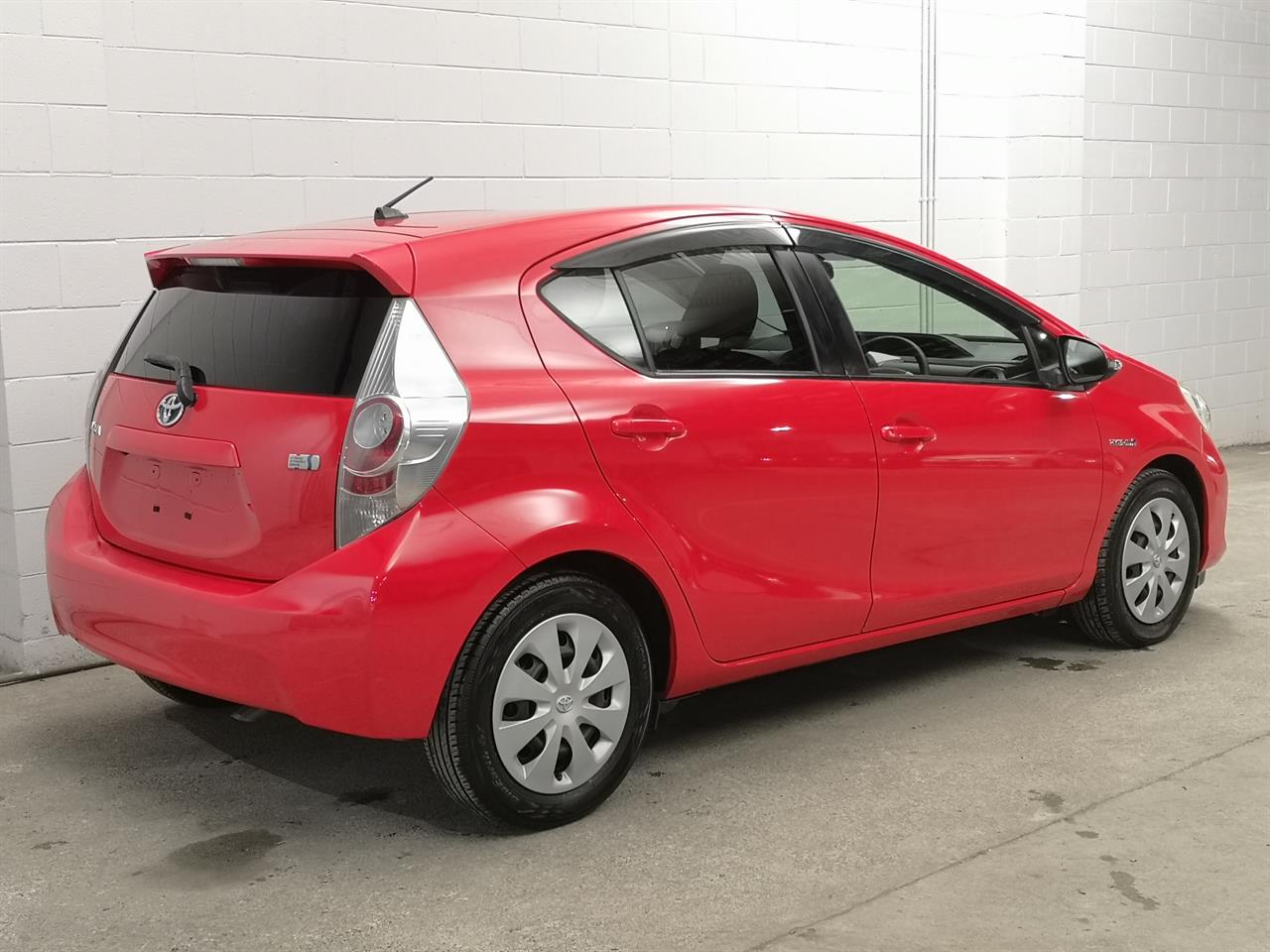 2013 Toyota Aqua
