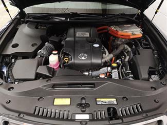 2015 Toyota Crown - Thumbnail
