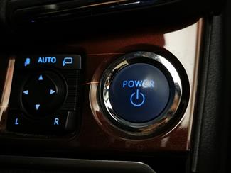 2015 Toyota Crown - Thumbnail