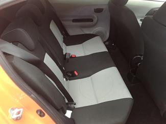 2013 Toyota Aqua - Thumbnail