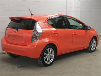 2013 Toyota Aqua - Thumbnail