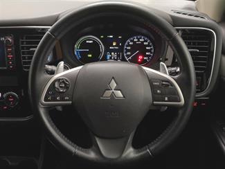 2014 Mitsubishi Outlander - Thumbnail