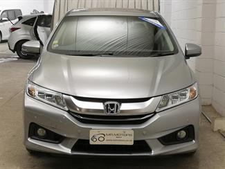 2015 Honda Grace - Thumbnail