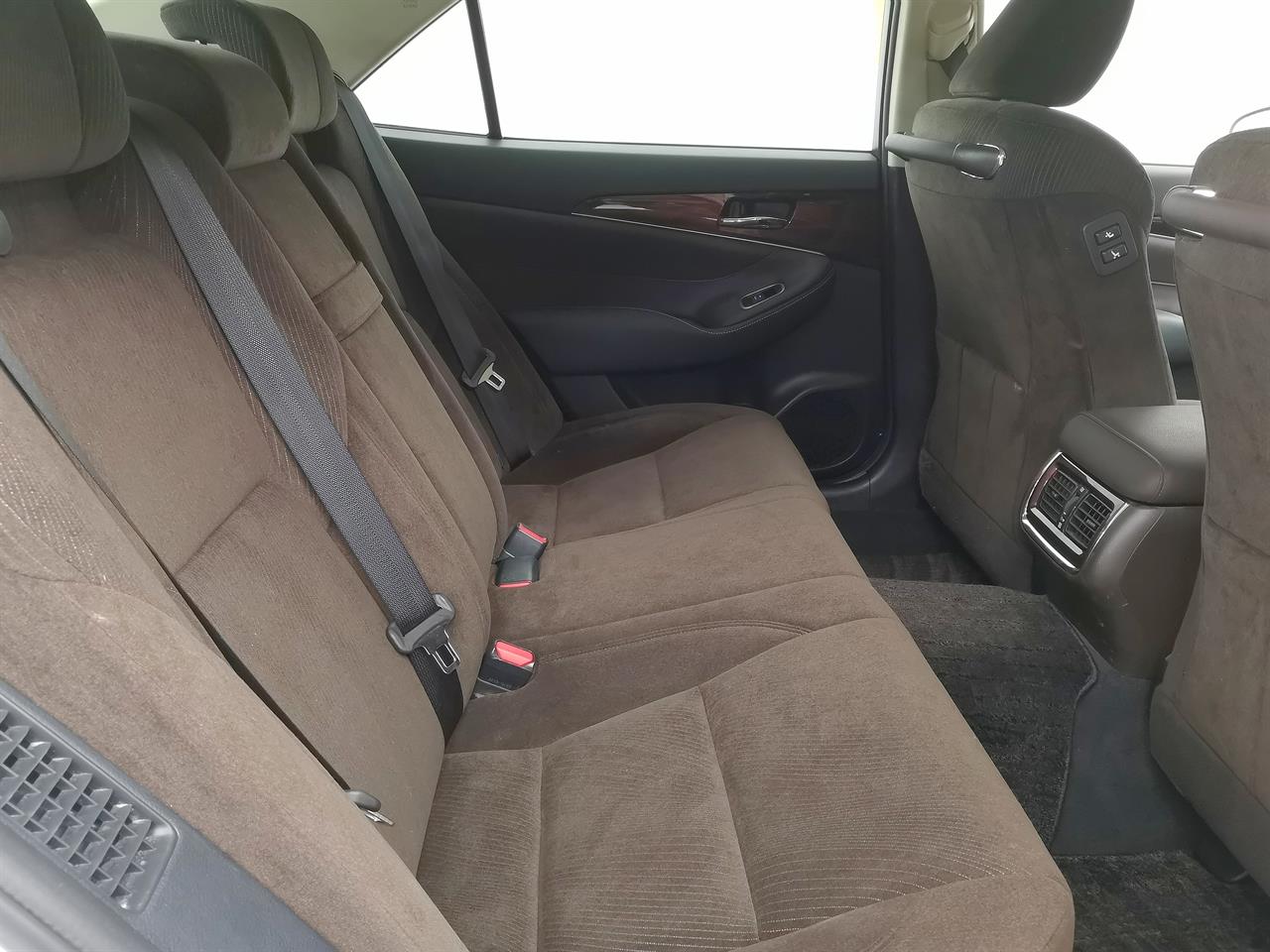 2014 Toyota Crown