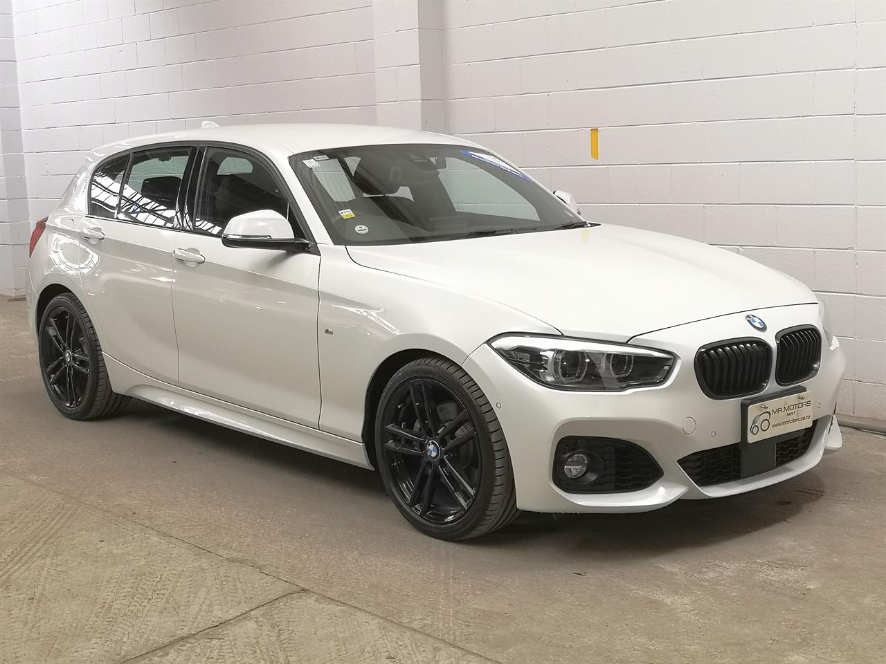 2019 BMW 118I