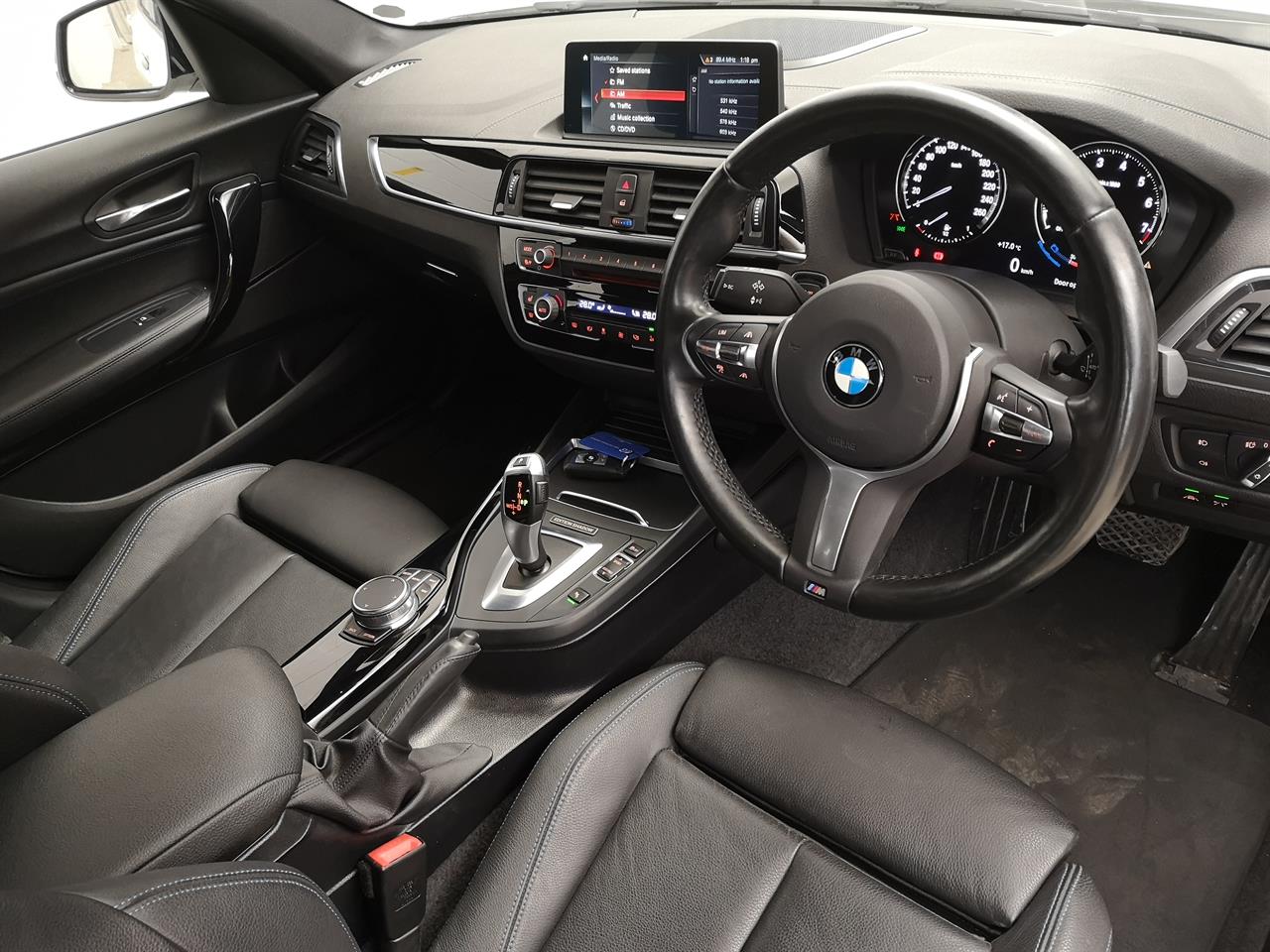 2019 BMW 118I