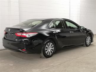 2018 Toyota Camry - Thumbnail