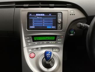 2013 Toyota Prius - Thumbnail