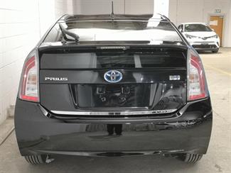 2013 Toyota Prius - Thumbnail