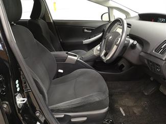 2013 Toyota Prius - Thumbnail