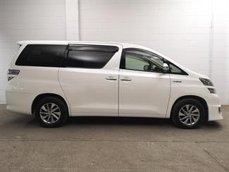 2012 Toyota Alphard - Thumbnail