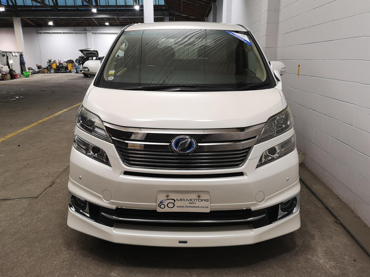 2012 Toyota Alphard