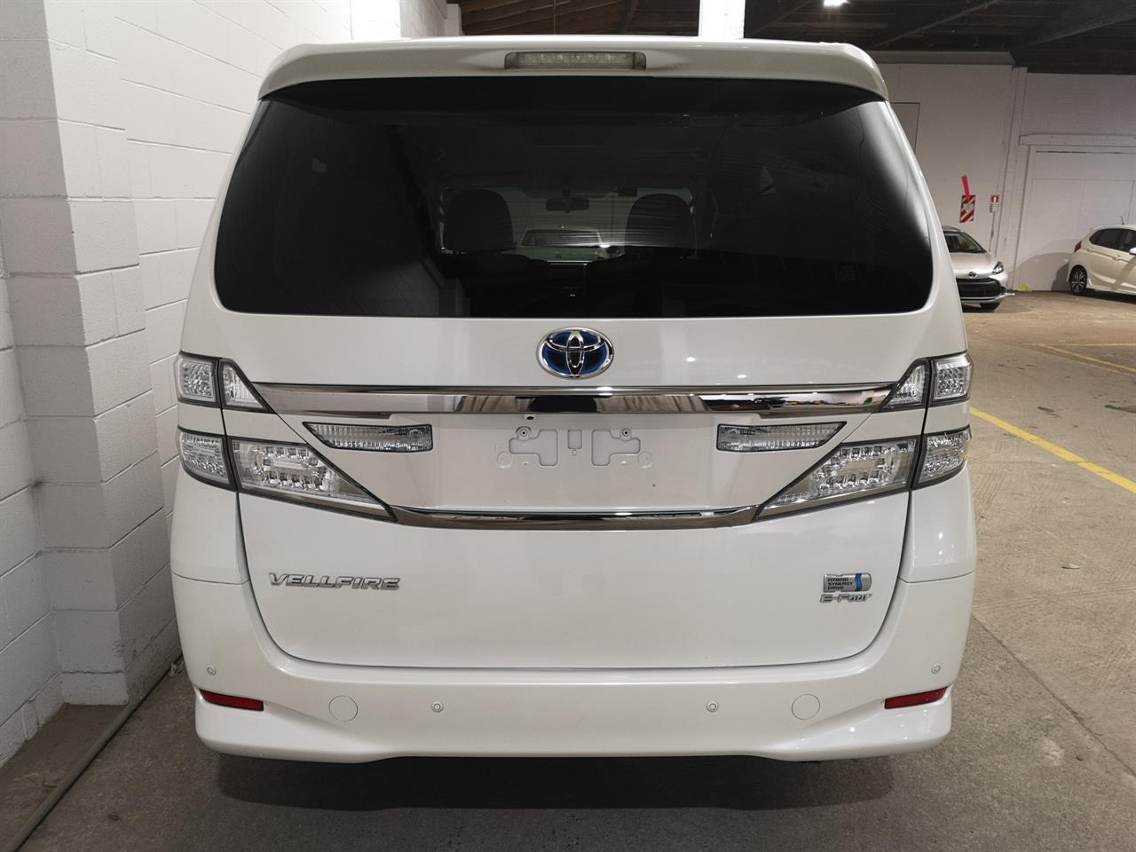 2012 Toyota Alphard