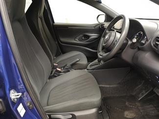 2021 Toyota Yaris - Thumbnail