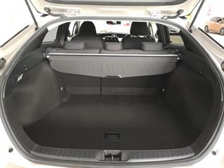 2018 Toyota Prius - Thumbnail